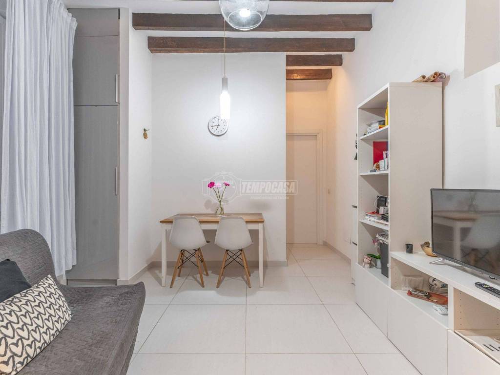 appartamento in vendita a Milano in zona Chiesa Rossa