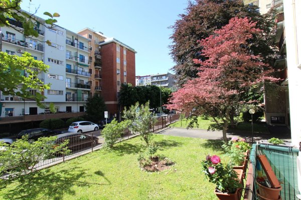 appartamento in vendita a Milano in zona Affori