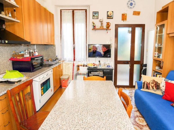 appartamento in vendita a Milano in zona Rogoredo