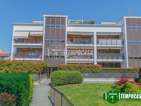 appartamento in vendita a Milano in zona Baggio