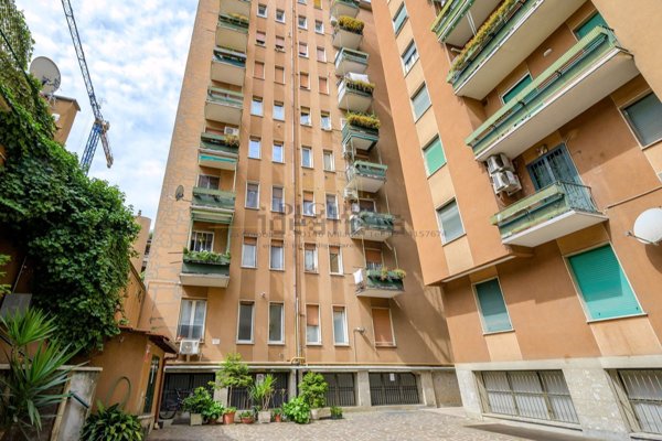 appartamento in vendita a Milano in zona Villapizzone