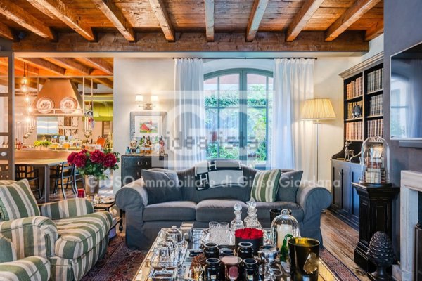 casa indipendente in vendita a Milano