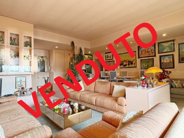 appartamento in vendita a Milano in zona Il Portello