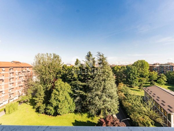 appartamento in vendita a Milano in zona Forlanini