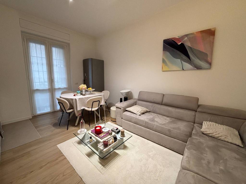 appartamento in vendita a Milano in zona Solari