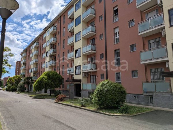appartamento in vendita a Milano in zona Gallaratese