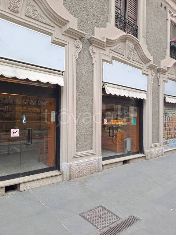 appartamento in vendita a Milano in zona Sant'Ambrogio