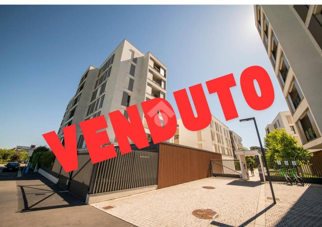 appartamento in vendita a Milano in zona Rogoredo