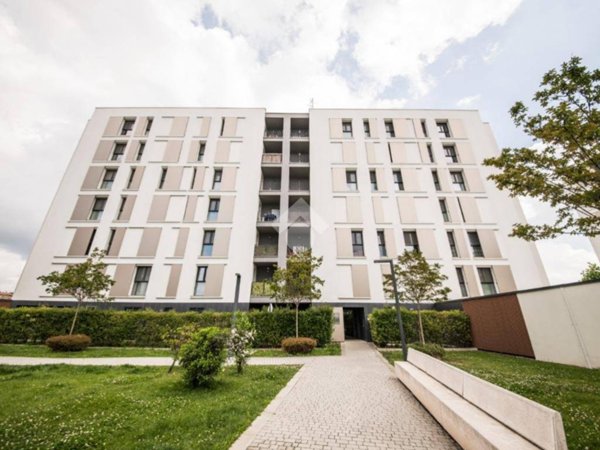 appartamento in vendita a Milano in zona Rogoredo