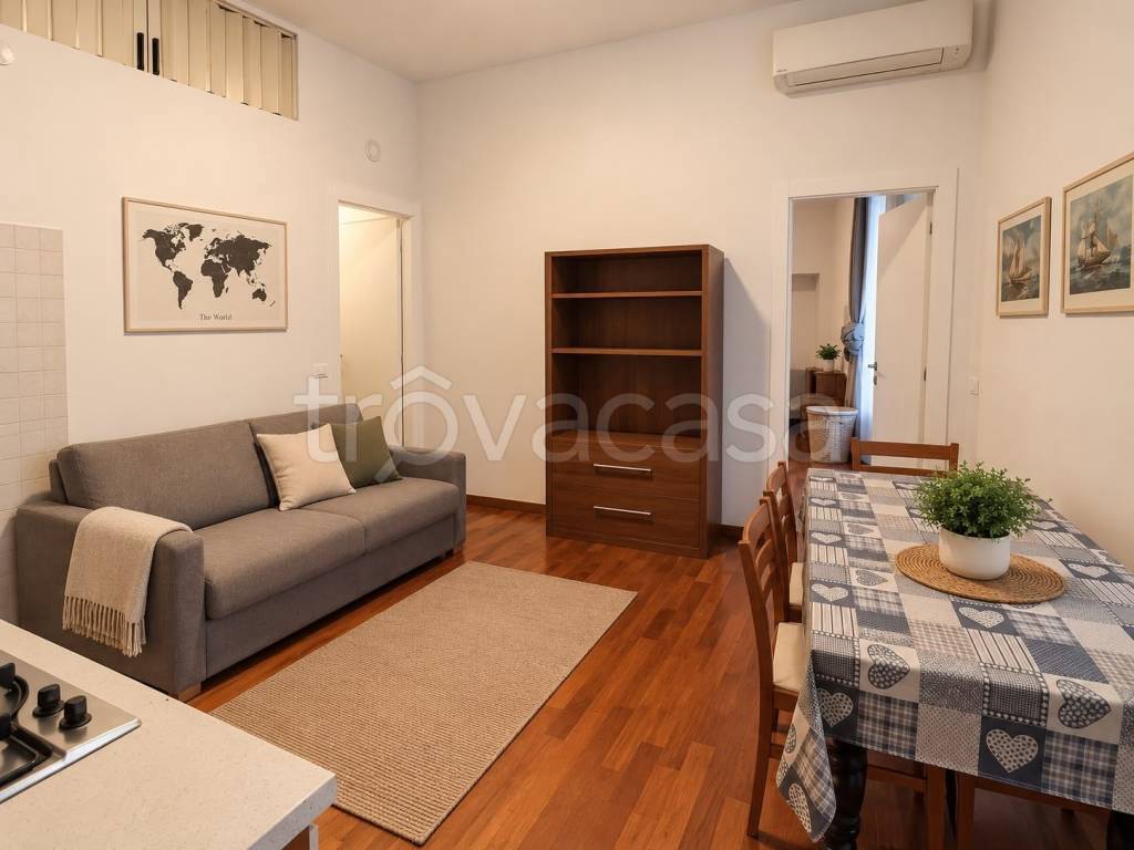 appartamento in vendita a Milano in zona Isola
