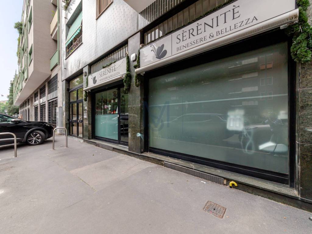 negozio in vendita a Milano in zona Sempione