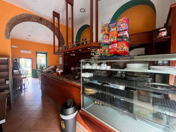 negozio in vendita a Milano in zona Chiesa Rossa