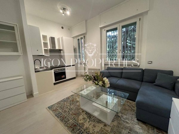 appartamento in vendita a Milano in zona Lorenteggio