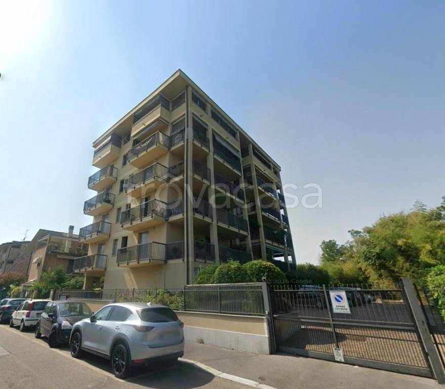 appartamento in vendita a Milano in zona Muggiano