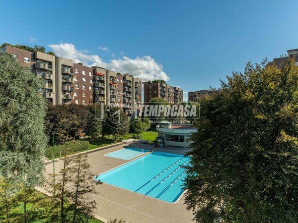 appartamento in vendita a Milano in zona Morivione