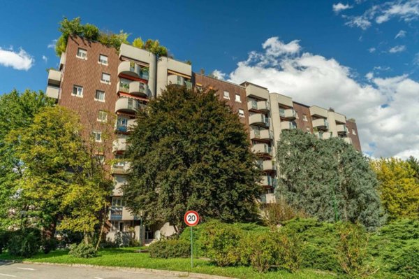 appartamento in vendita a Milano in zona Morivione