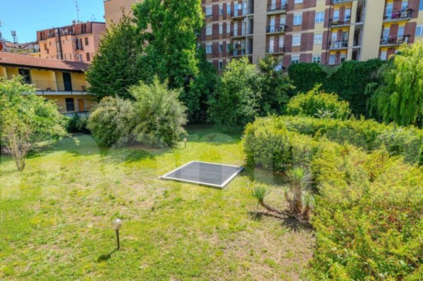 appartamento in vendita a Milano in zona Sempione