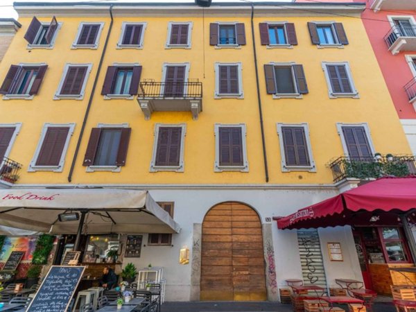 appartamento in vendita a Milano in zona Porta Ticinese