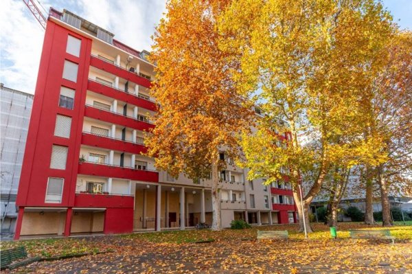 appartamento in vendita a Milano in zona Famagosta