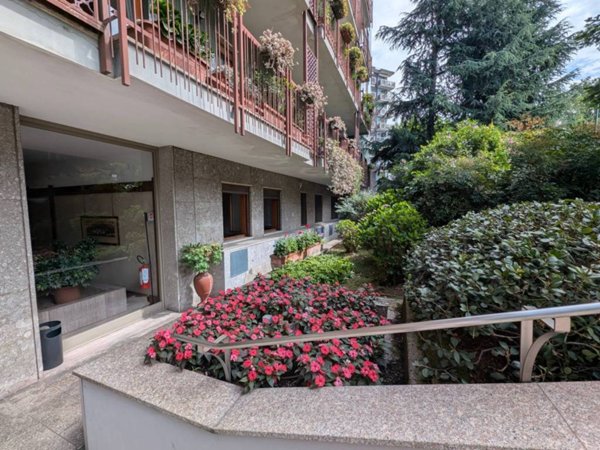 appartamento in vendita a Milano in zona San Siro
