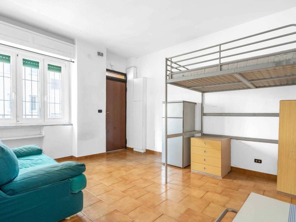 appartamento in vendita a Milano in zona Porta Ticinese