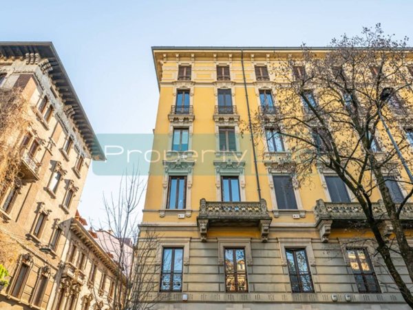 appartamento in vendita a Milano in zona Cadorna