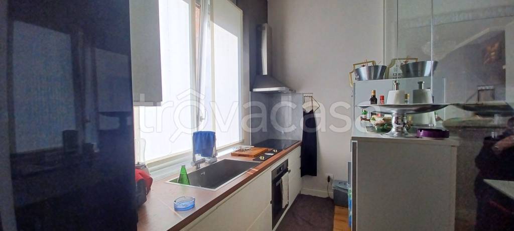 appartamento in vendita a Milano in zona Guastalla