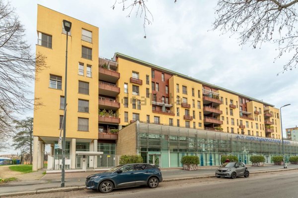 appartamento in vendita a Milano in zona Porta Genova
