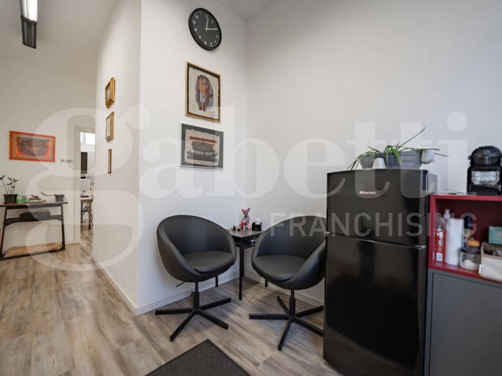 negozio in vendita a Milano in zona Piazzale Lodi