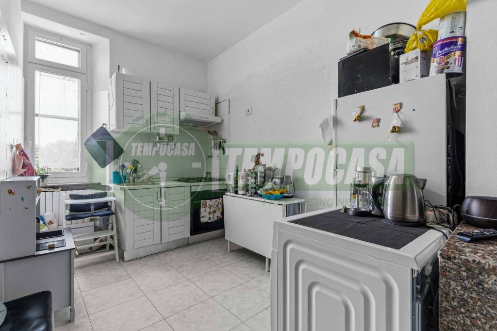appartamento in vendita a Milano in zona Chiesa Rossa