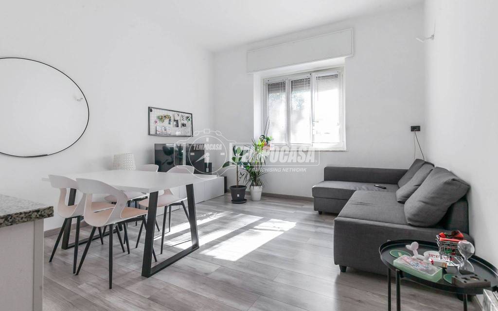 appartamento in vendita a Milano in zona Dergano
