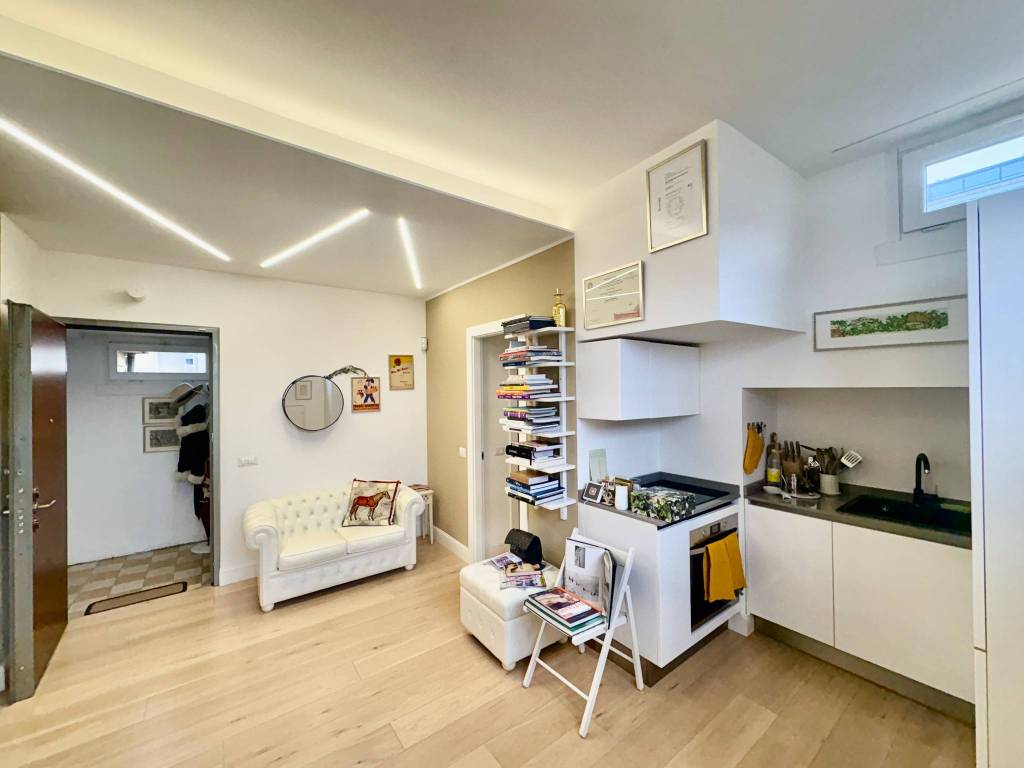 appartamento in vendita a Milano in zona Maggiolina