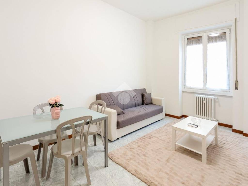 appartamento in vendita a Milano in zona Piazzale Lodi