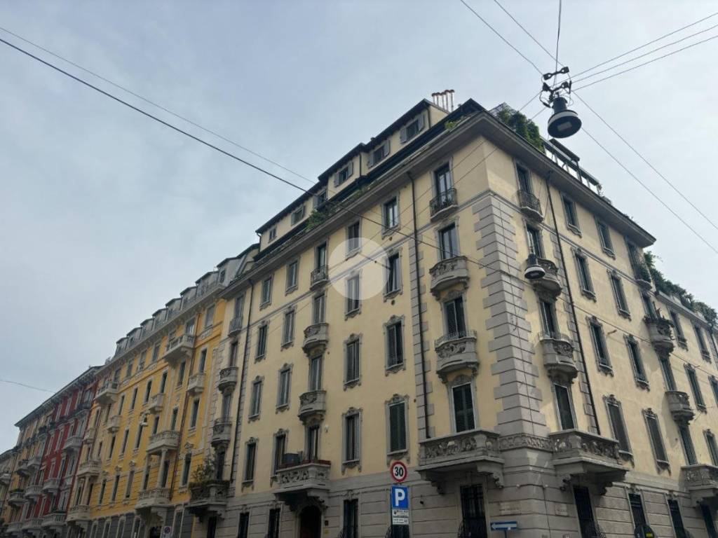 appartamento in vendita a Milano in zona Città Studi