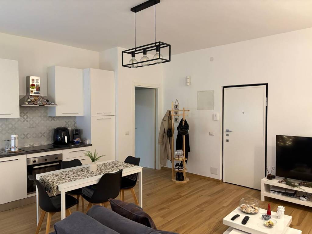 appartamento in vendita a Milano in zona Barona