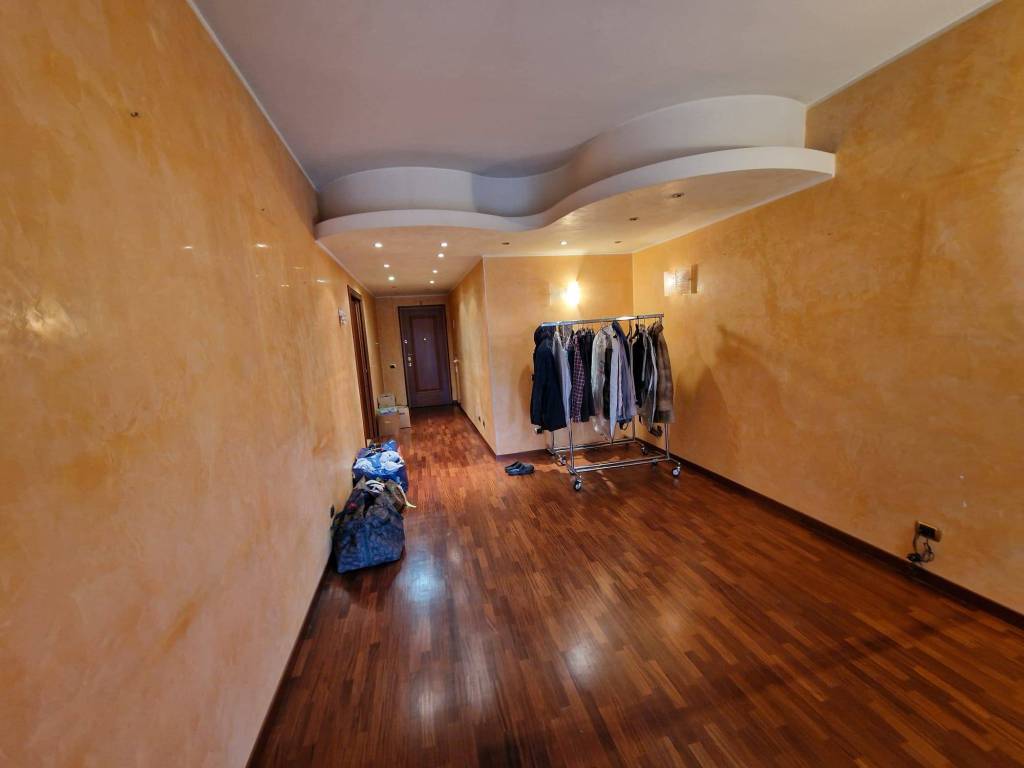 appartamento in vendita a Milano in zona Vigentino