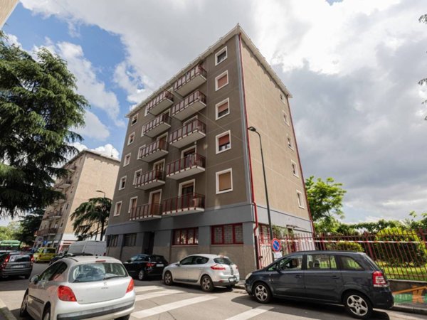 appartamento in vendita a Milano in zona Niguarda