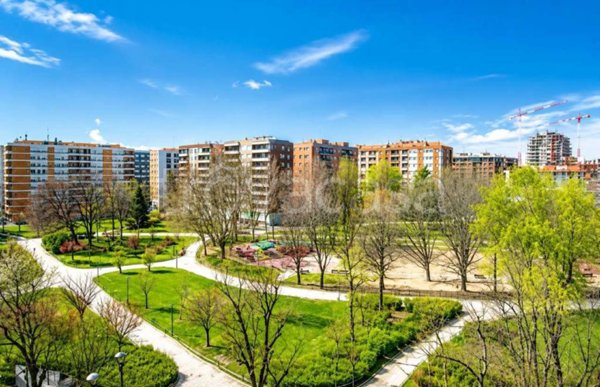 appartamento in vendita a Milano in zona Sempione