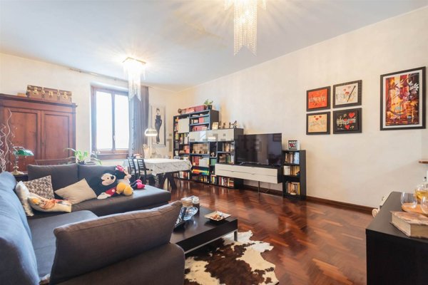 appartamento in vendita a Milano in zona Torretta