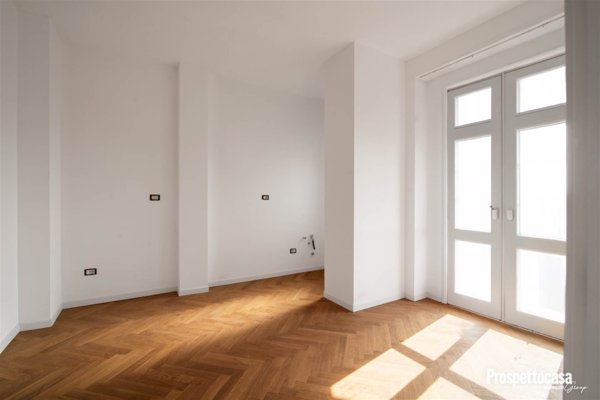 appartamento in vendita a Milano in zona Barona