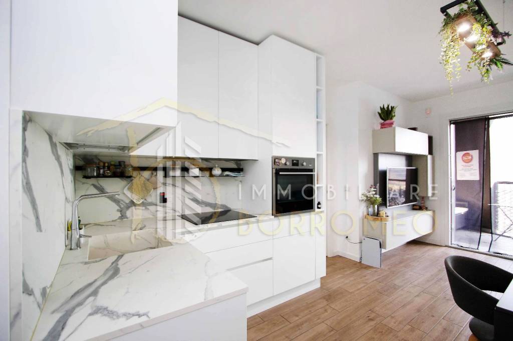 appartamento in vendita a Milano in zona Molino Dorino