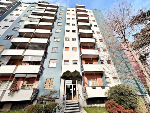 appartamento in vendita a Milano in zona Precotto
