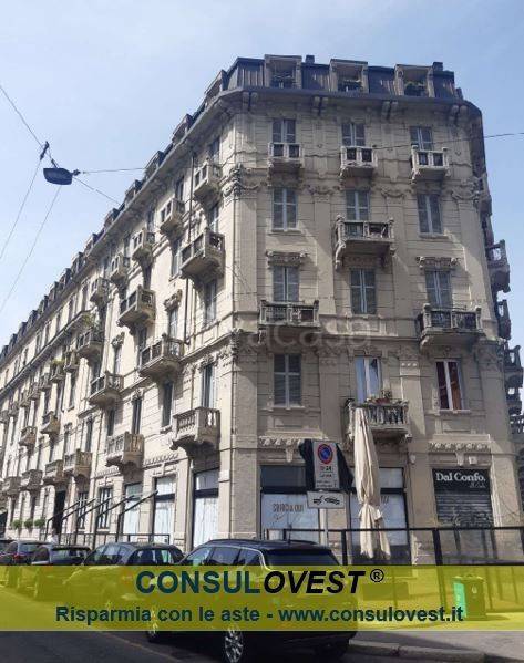 appartamento in vendita a Milano in zona Isola