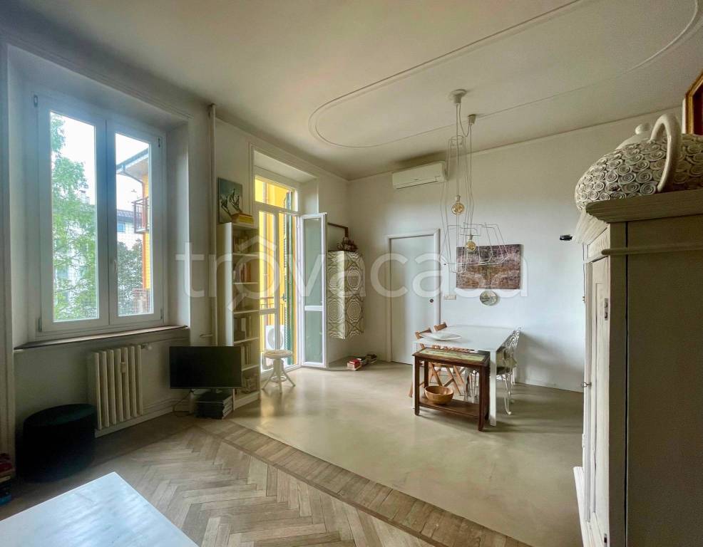 appartamento in vendita a Milano in zona Ponte Seveso