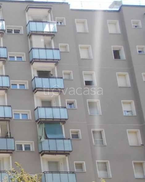 appartamento in vendita a Milano in zona Quarto Oggiaro