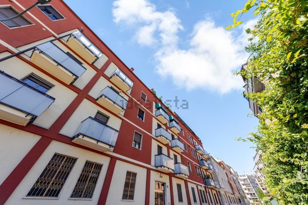 appartamento in vendita a Milano in zona Vigentino