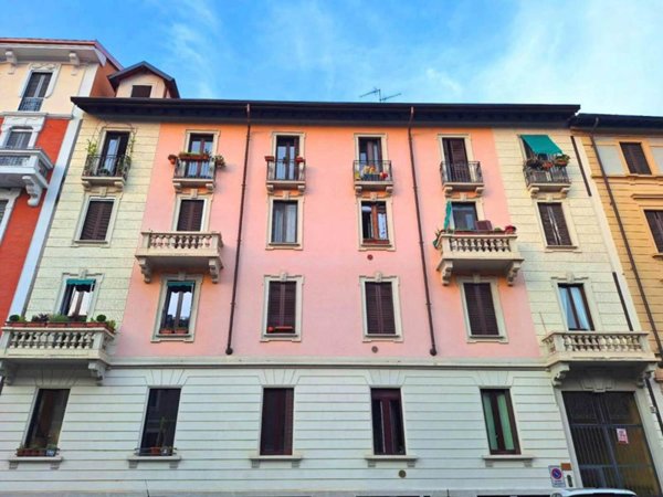 appartamento in vendita a Milano in zona Porta Genova