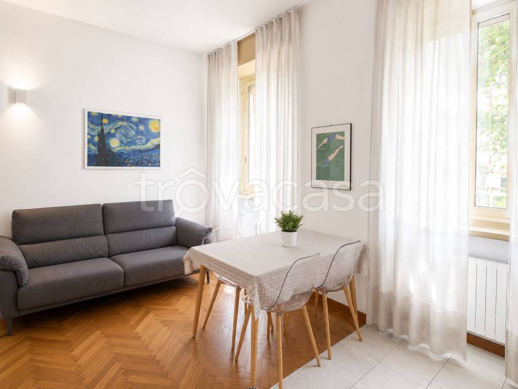 appartamento in vendita a Milano in zona Corvetto