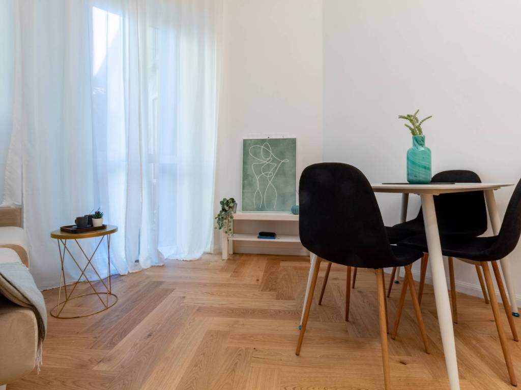 appartamento in vendita a Milano in zona Loreto