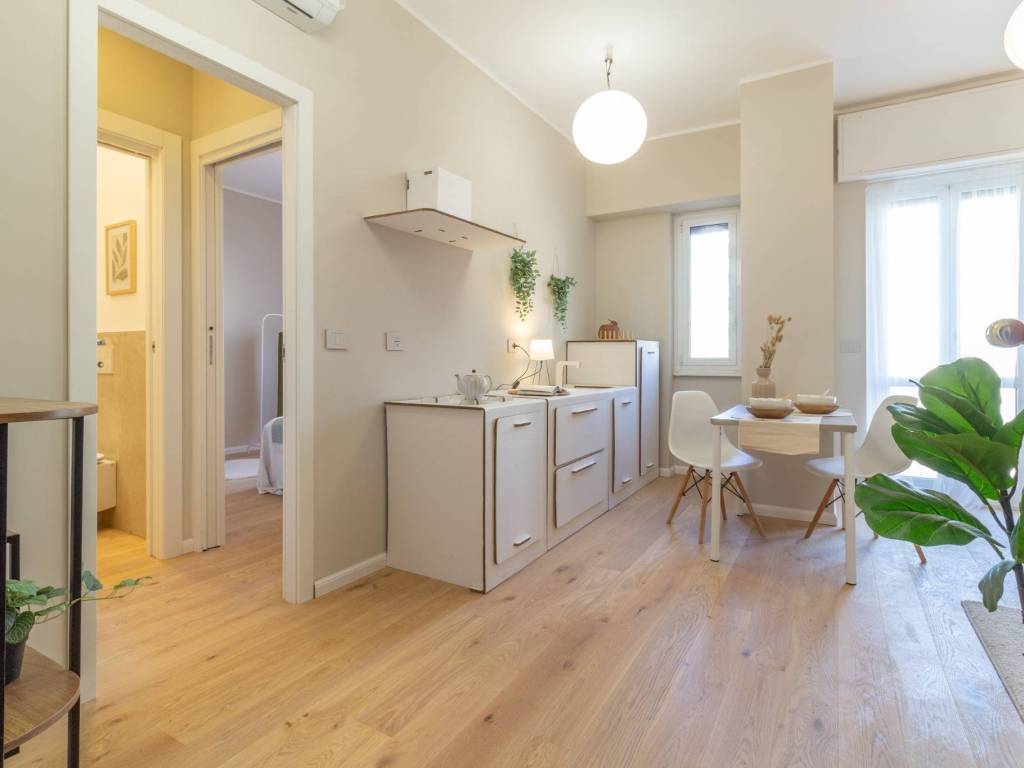 appartamento in vendita a Milano in zona Famagosta